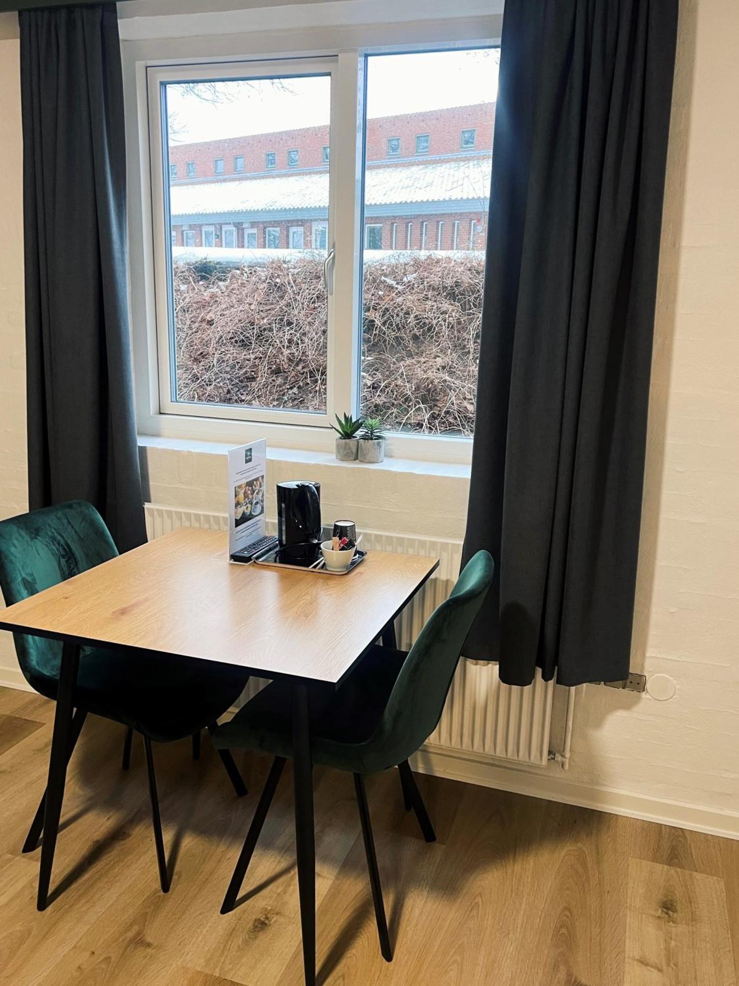 Koncepthotel Oksbøl Bagian luar foto
