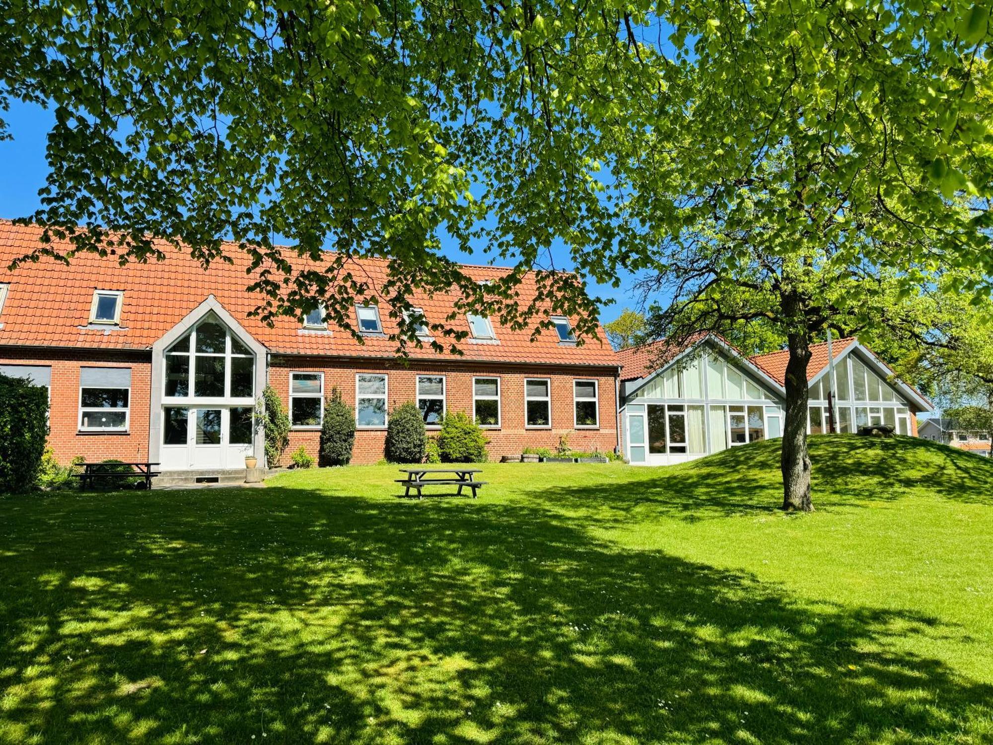 Koncepthotel Oksbøl Bagian luar foto