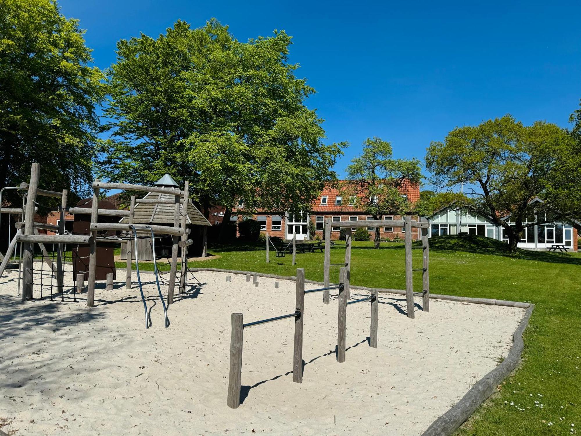 Koncepthotel Oksbøl Bagian luar foto