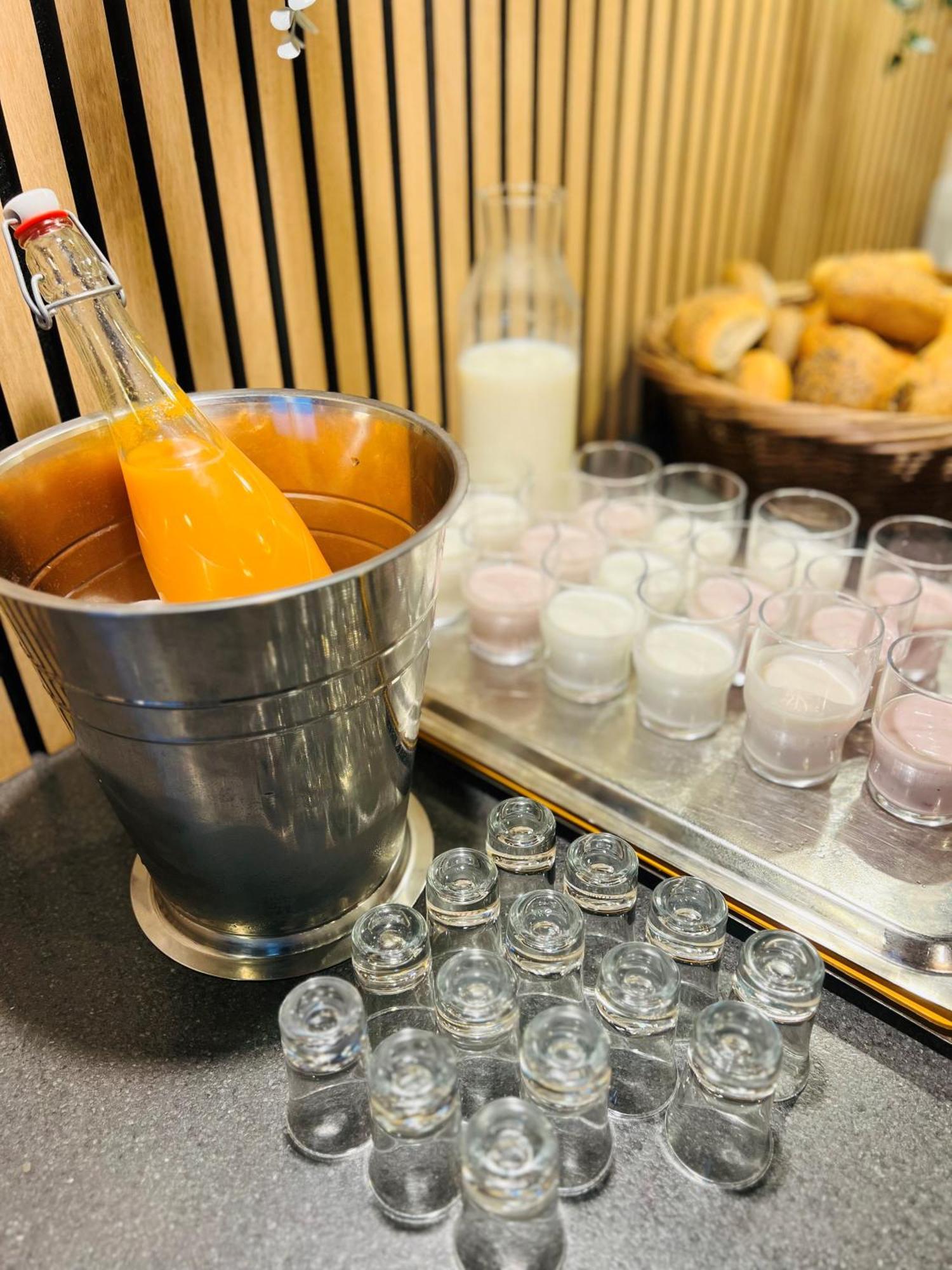Koncepthotel Oksbøl Bagian luar foto